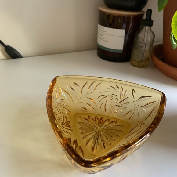Vintage Amber glass trinket dish - Picture 2 of 6